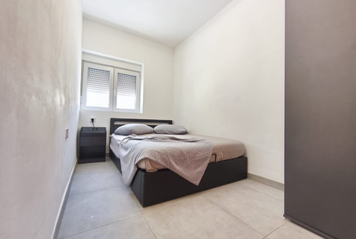 Recently Refurbished Ground Floor Apartment * 2 Bedrooms / 1 Bathroom * Immaculate Condition ready to move in €139,995 * San Pedro Del Pinatar 400 meters from the local beach *