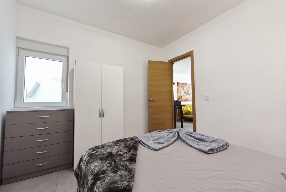 Recently Refurbished Ground Floor Apartment * 2 Bedrooms / 1 Bathroom * Immaculate Condition ready to move in €139,995 * San Pedro Del Pinatar 400 meters from the local beach *