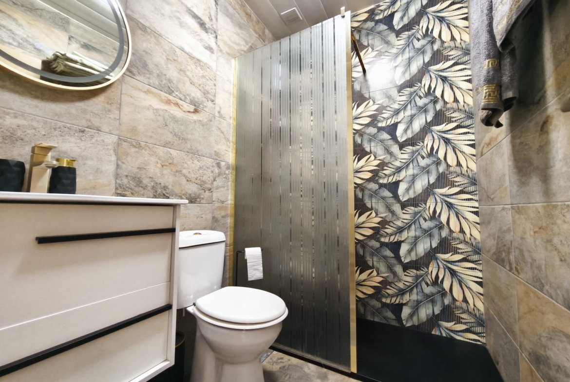 Recently Refurbished Ground Floor Apartment * 2 Bedrooms / 1 Bathroom * Immaculate Condition ready to move in €139,995 * San Pedro Del Pinatar 400 meters from the local beach *
