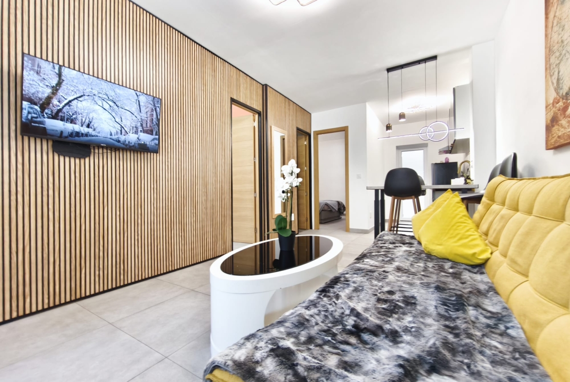Recently Refurbished Ground Floor Apartment * 2 Bedrooms / 1 Bathroom * Immaculate Condition ready to move in €139,995 * San Pedro Del Pinatar 400 meters from the local beach *