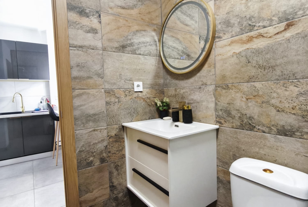 Recently Refurbished Ground Floor Apartment * 2 Bedrooms / 1 Bathroom * Immaculate Condition ready to move in €139,995 * San Pedro Del Pinatar 400 meters from the local beach *