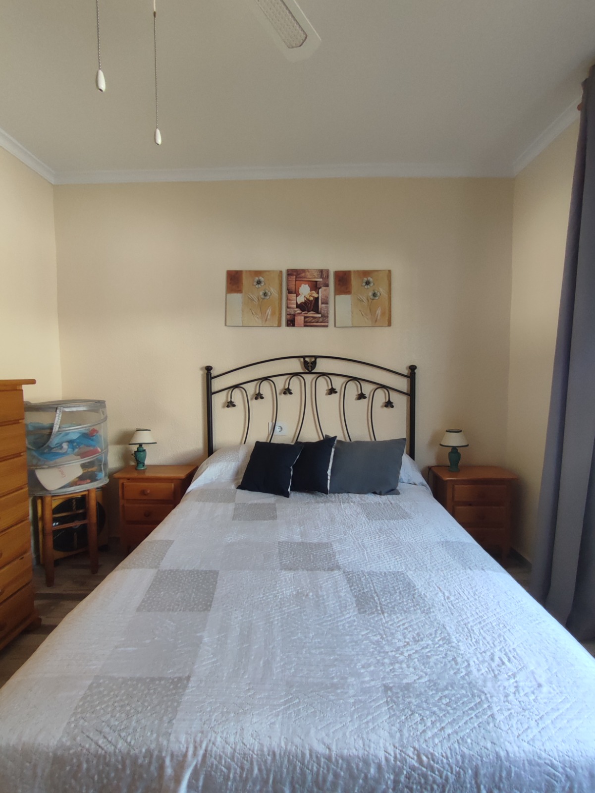 5 Bedroom / 2 Bathroom Semi Detached Ground Floor house for sale * Lo Pagan * €160,000 * Only 600 Meters to the Beach *