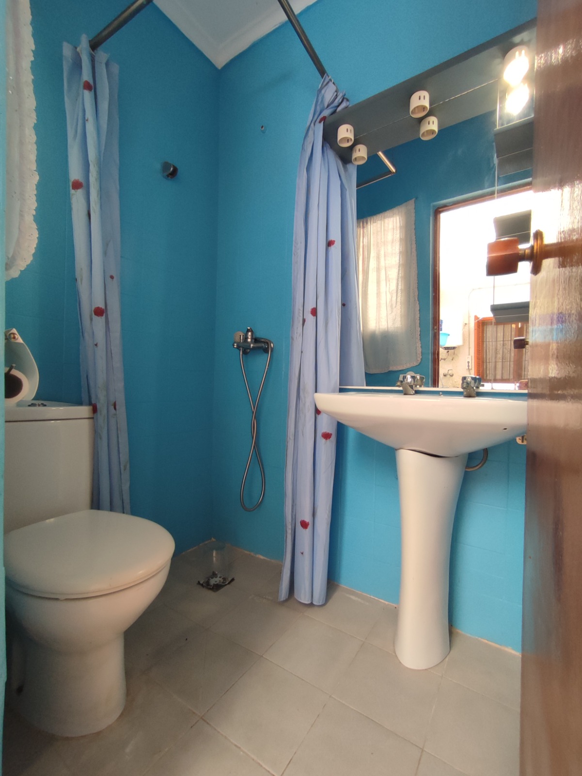 5 Bedroom / 2 Bathroom Semi Detached Ground Floor house for sale * Lo Pagan * €160,000 * Only 600 Meters to the Beach *
