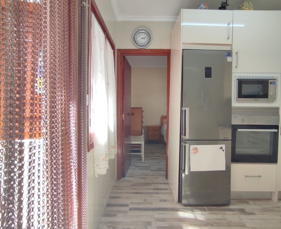 5 Bedroom / 2 Bathroom Semi Detached Ground Floor house for sale * Lo Pagan * €160,000 * Only 600 Meters to the Beach *