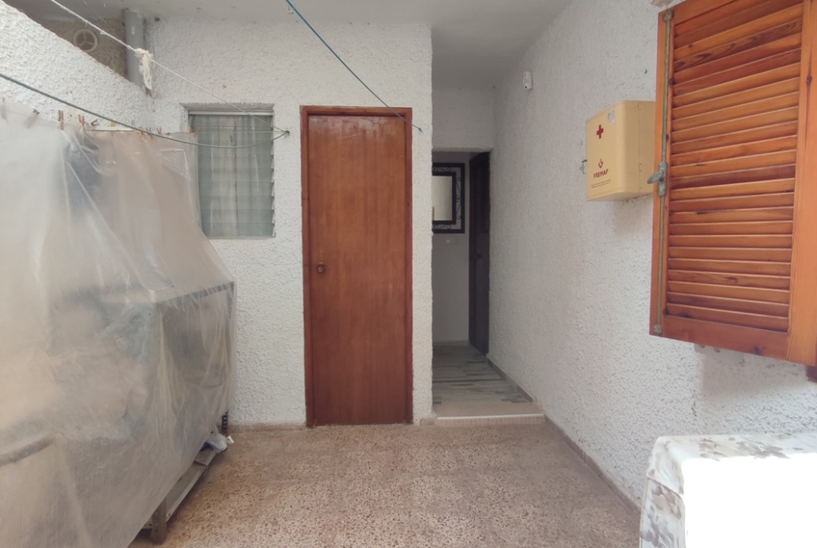 5 Bedroom / 2 Bathroom Semi Detached Ground Floor house for sale * Lo Pagan * €160,000 * Only 600 Meters to the Beach *