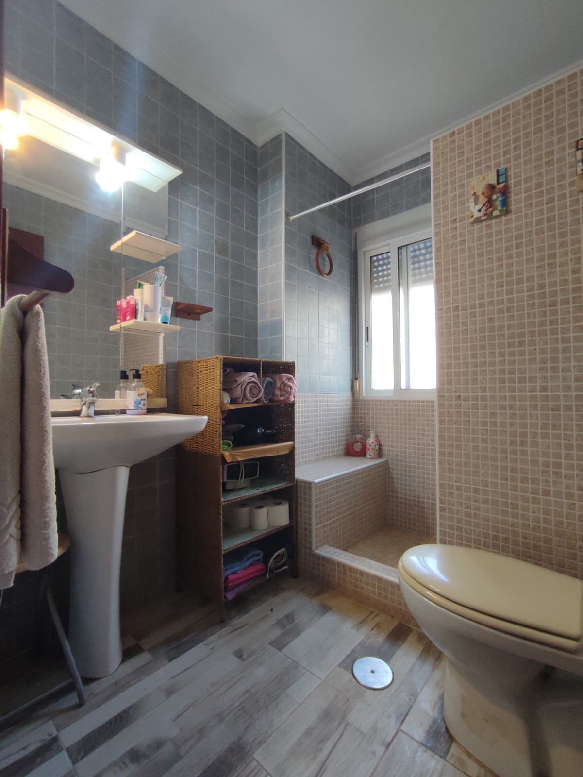 5 Bedroom / 2 Bathroom Semi Detached Ground Floor house for sale * Lo Pagan * €160,000 * Only 600 Meters to the Beach *