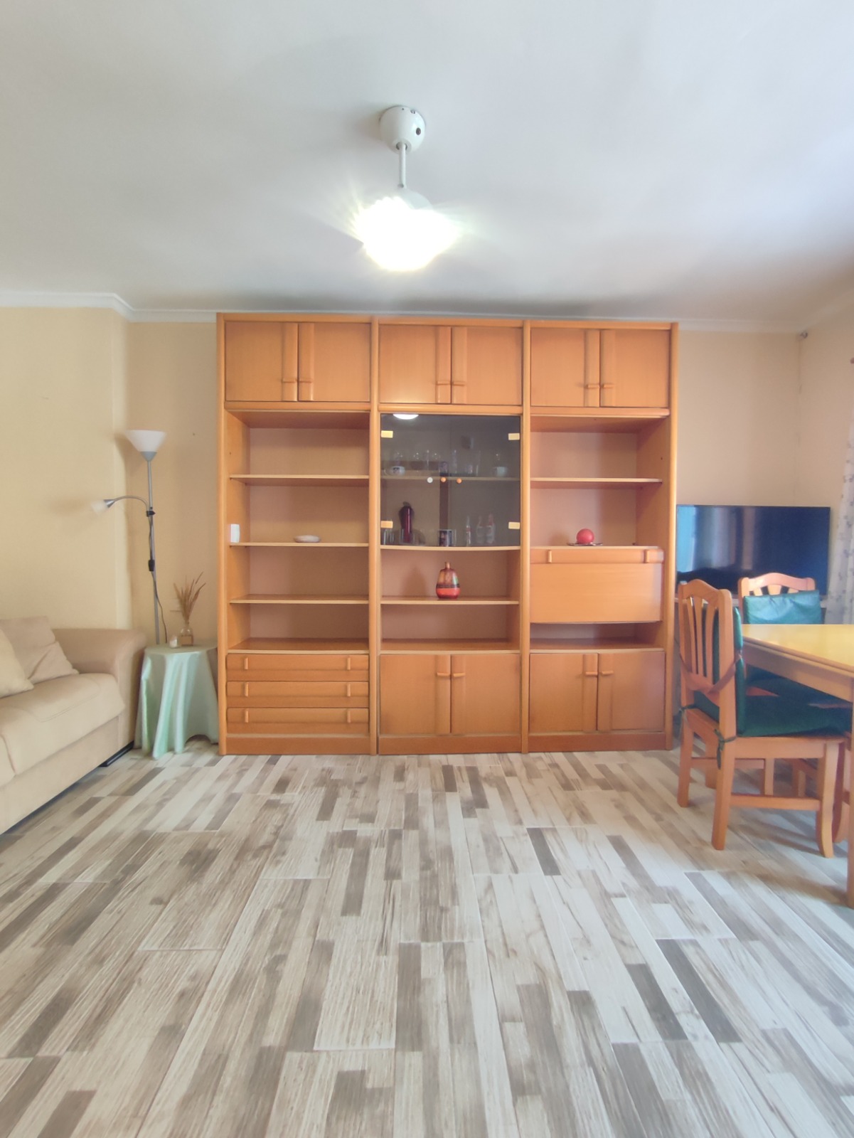 5 Bedroom / 2 Bathroom Semi Detached Ground Floor house for sale * Lo Pagan * €160,000 * Only 600 Meters to the Beach *