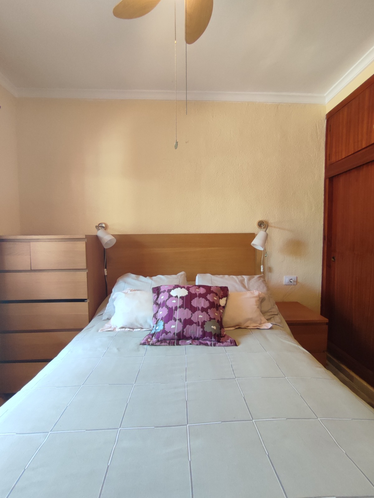 5 Bedroom / 2 Bathroom Semi Detached Ground Floor house for sale * Lo Pagan * €160,000 * Only 600 Meters to the Beach *