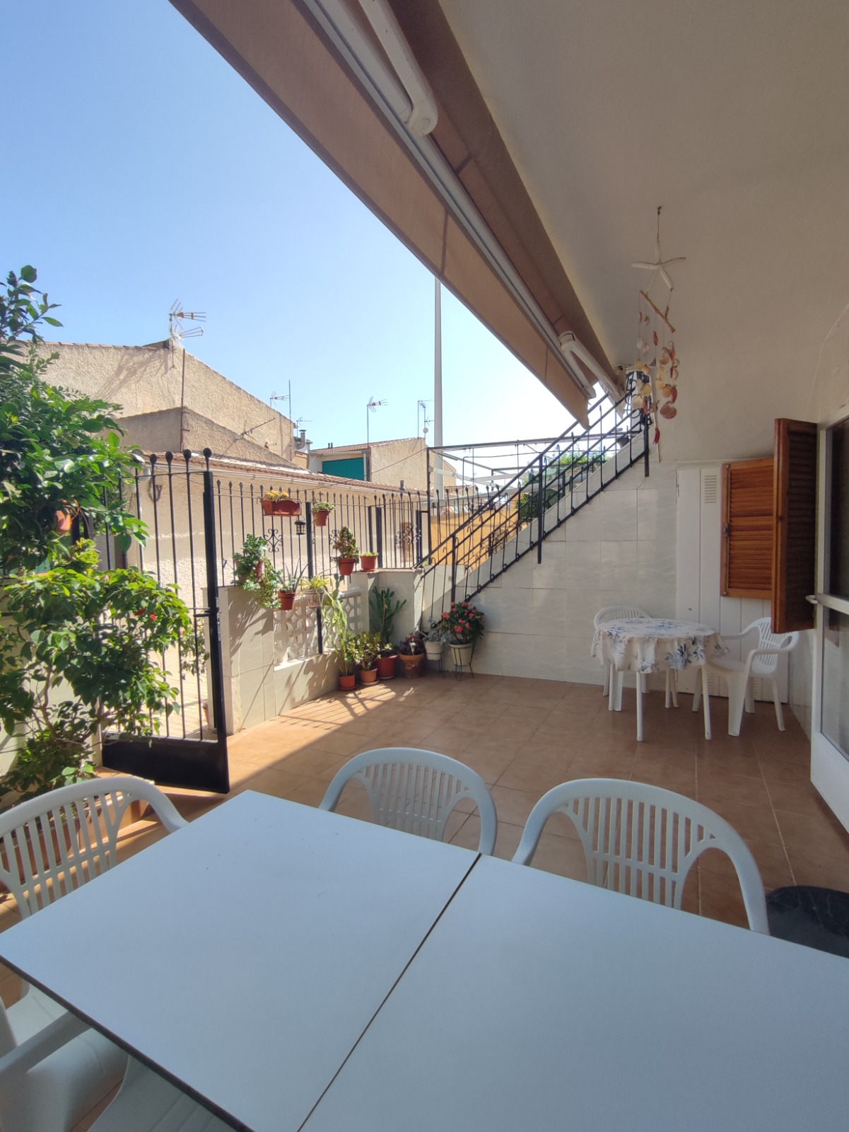 5 Bedroom / 2 Bathroom Semi Detached Ground Floor house for sale * Lo Pagan * €160,000 * Only 600 Meters to the Beach *