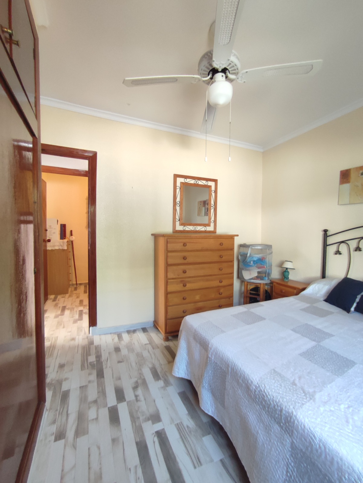 5 Bedroom / 2 Bathroom Semi Detached Ground Floor house for sale * Lo Pagan * €160,000 * Only 600 Meters to the Beach *