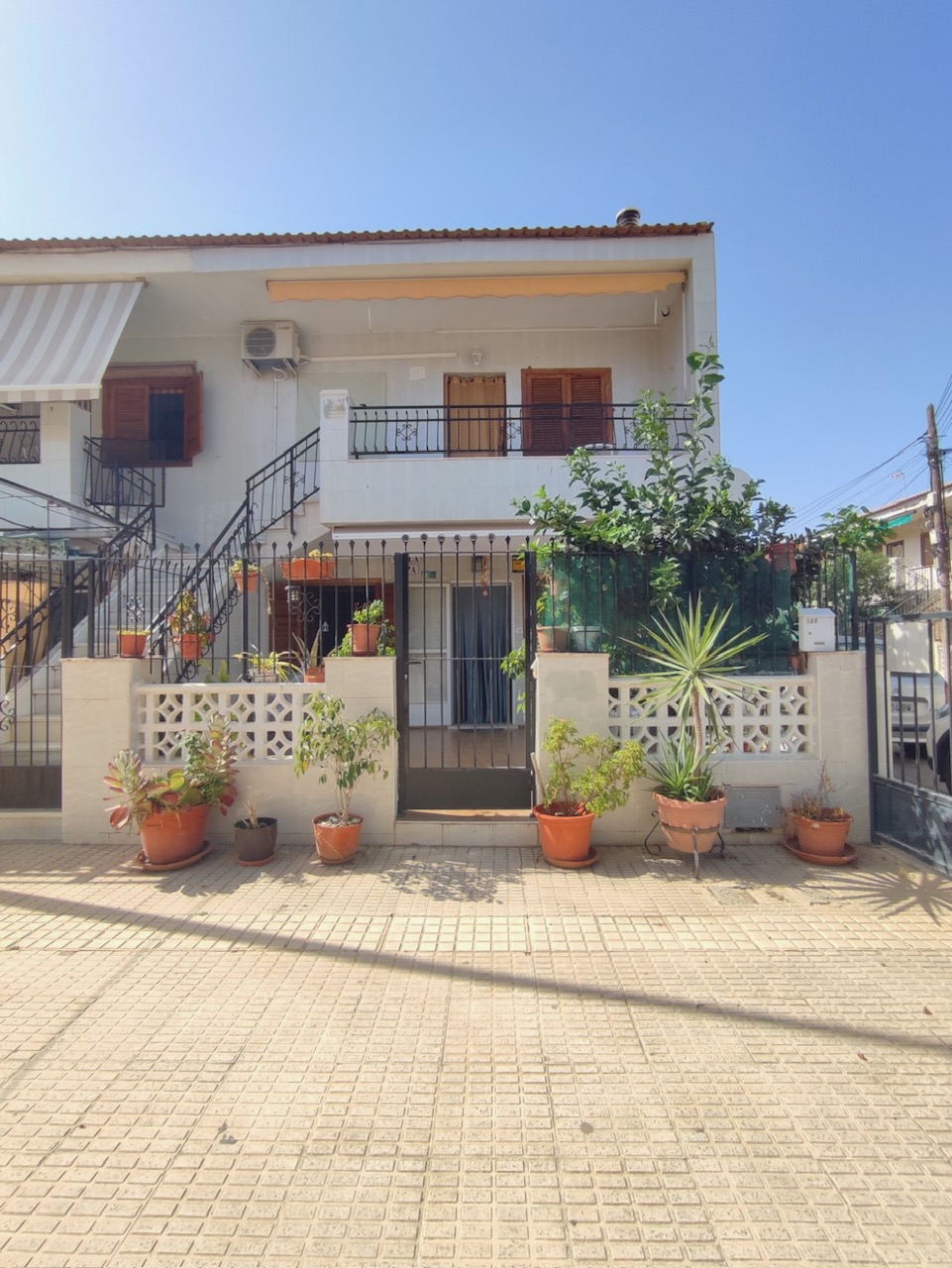 5 Bedroom / 2 Bathroom Semi Detached Ground Floor house for sale * Lo Pagan * €160,000 * Only 600 Meters to the Beach *