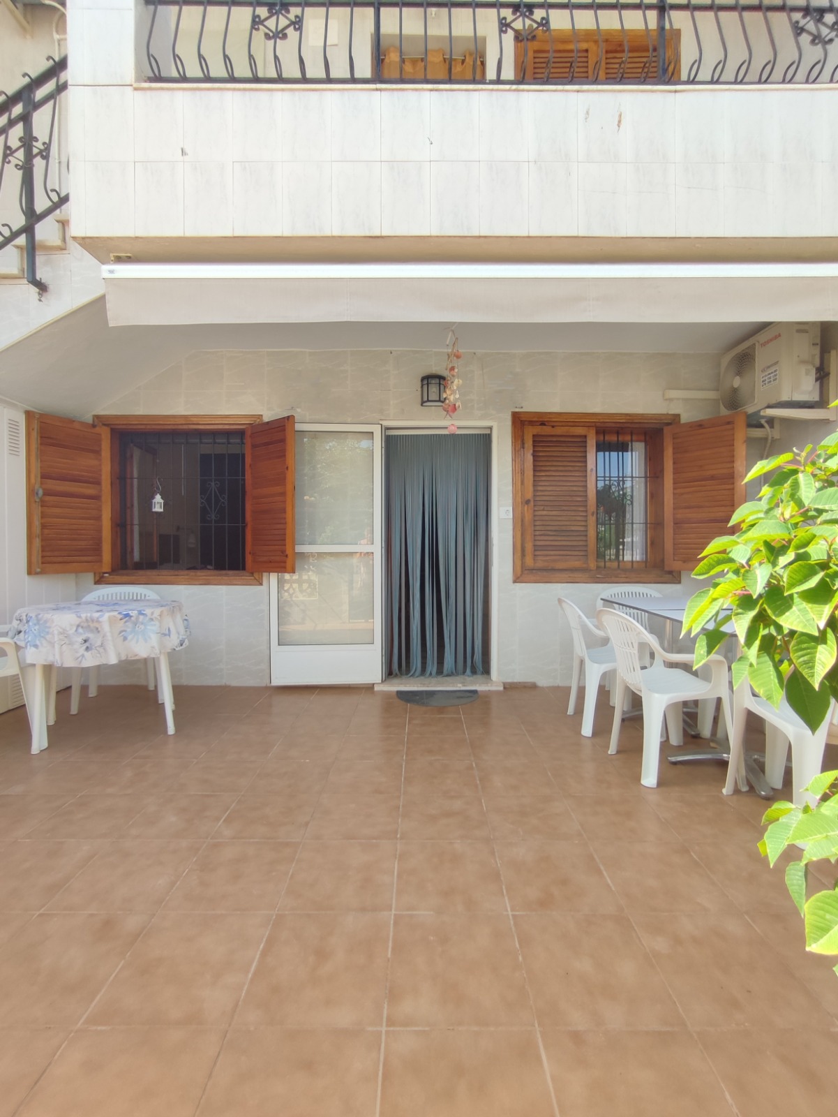 5 Bedroom / 2 Bathroom Semi Detached Ground Floor house for sale * Lo Pagan * €160,000 * Only 600 Meters to the Beach *