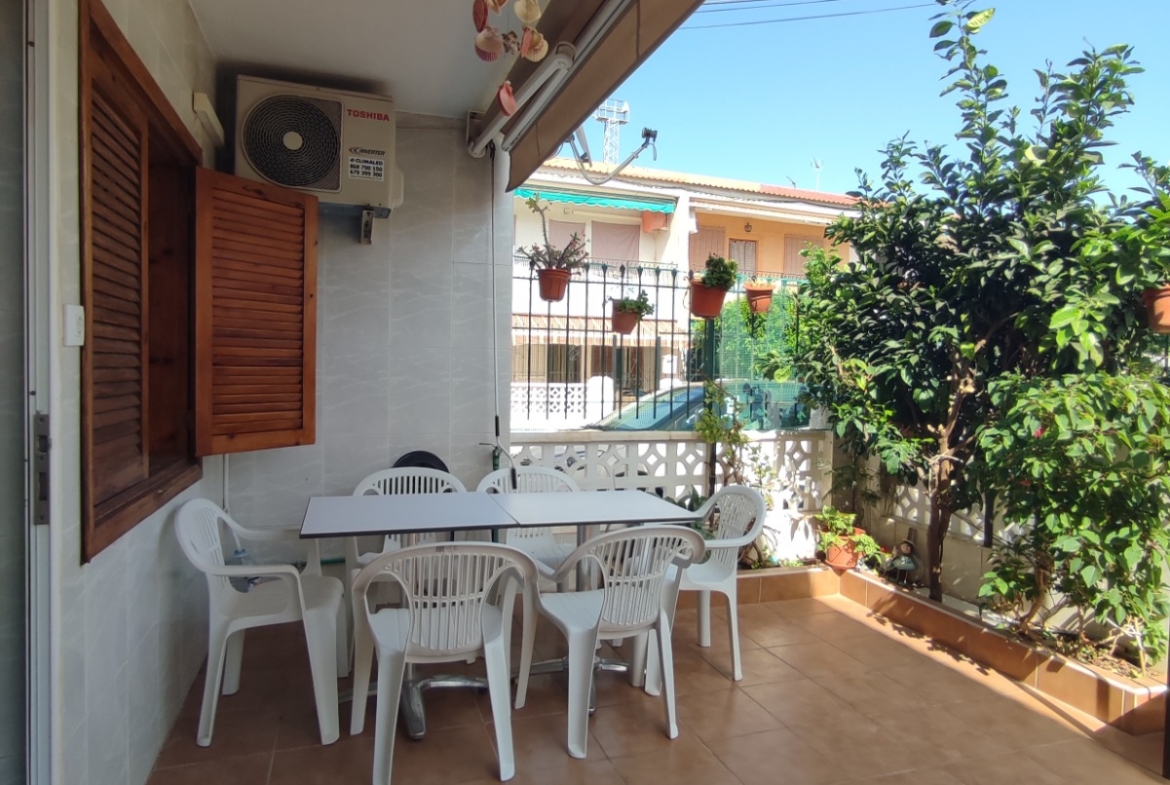 5 Bedroom / 2 Bathroom Semi Detached Ground Floor house for sale * Lo Pagan * €160,000 * Only 600 Meters to the Beach *
