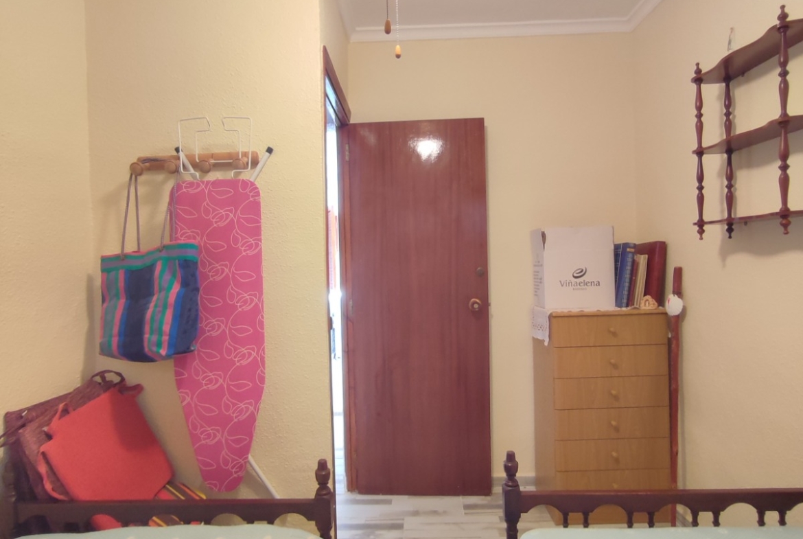 5 Bedroom / 2 Bathroom Semi Detached Ground Floor house for sale * Lo Pagan * €160,000 * Only 600 Meters to the Beach *