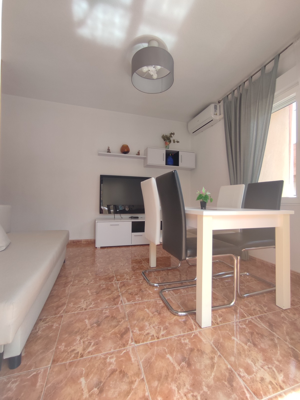 PHOTO-2026-09-09-14-56-32_12 3 Bedroom Apartment / 1 Bathroom * Only 300 Meters from the Beach * Lo Pagan * Excellent Location *