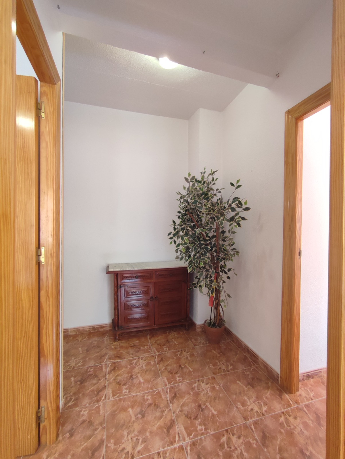 PHOTO-2026-09-09-14-56-32_5 3 Bedroom Apartment / 1 Bathroom * Only 300 Meters from the Beach * Lo Pagan * Excellent Location *