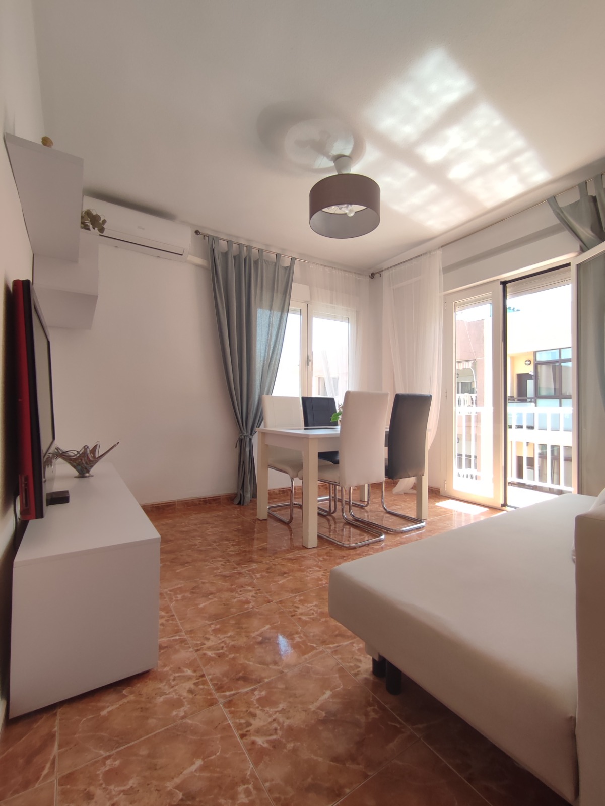 PHOTO-2026-09-09-14-56-32_9 3 Bedroom Apartment / 1 Bathroom * Only 300 Meters from the Beach * Lo Pagan * Excellent Location *