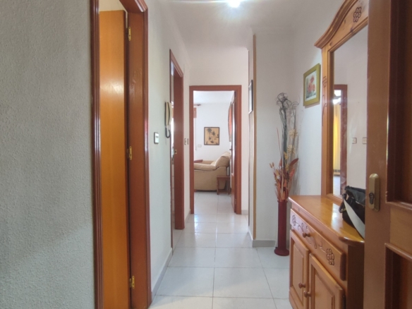 2 Bedroom / 1 Bathroom Apartment For Sale * Lo Pagan * Only 250 Meters from the Beautiful Local Beach *