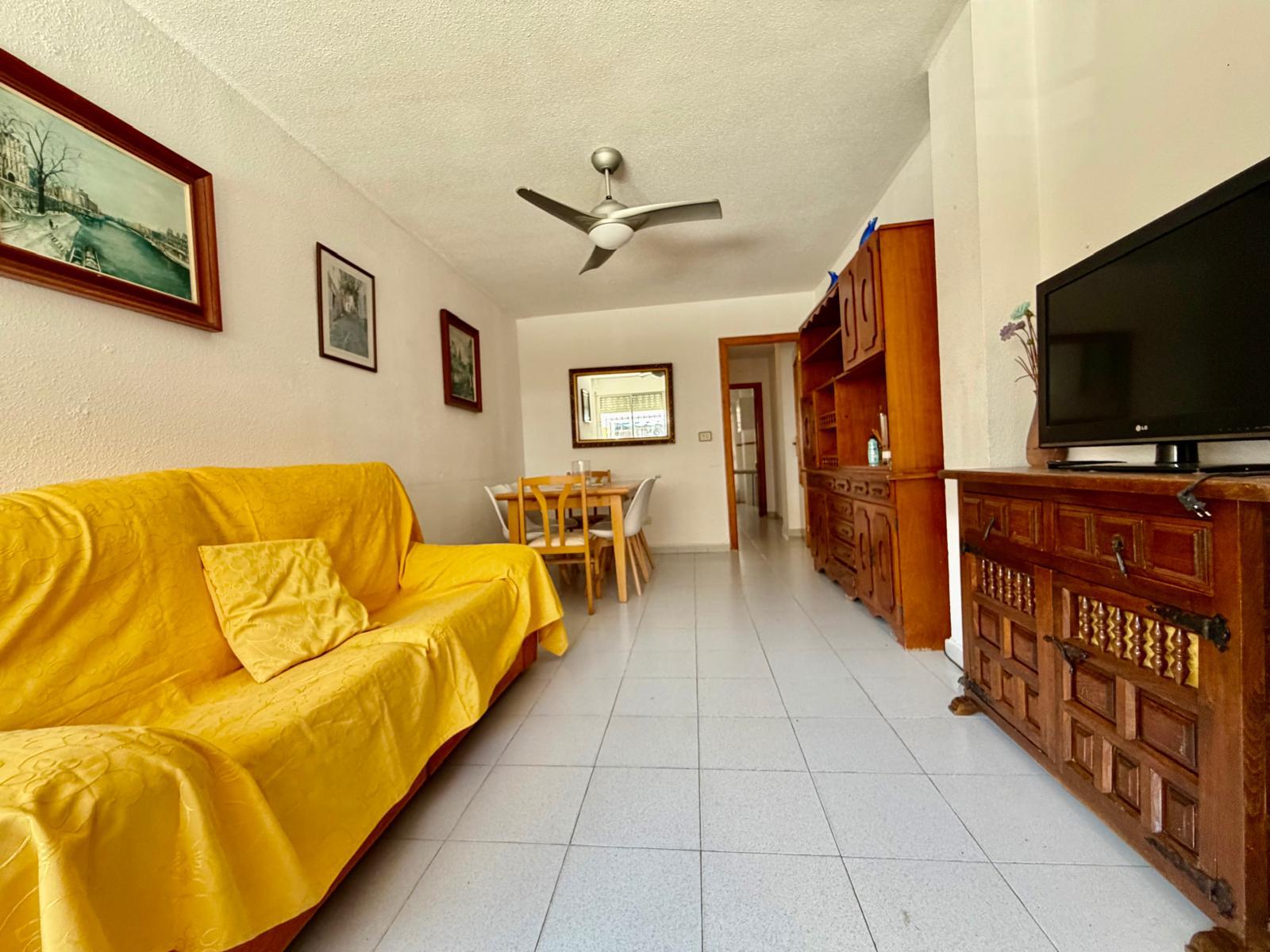 4 Bedroom Triplex House for Sale * Lo Pagan * 2nd line from the Beach / 20 meters away * Very Popular Location €165,000 *