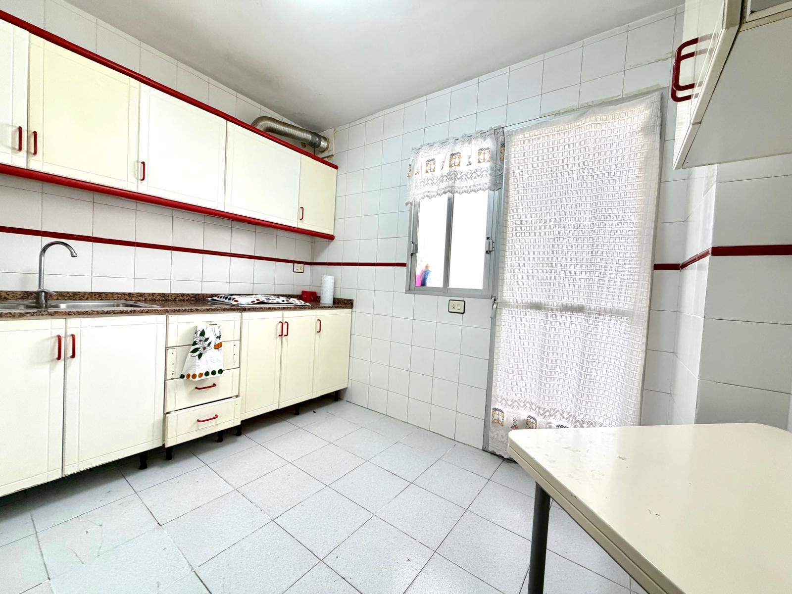 4 Bedroom Triplex House for Sale * Lo Pagan * 2nd line from the Beach / 20 meters away * Very Popular Location €165,000 *