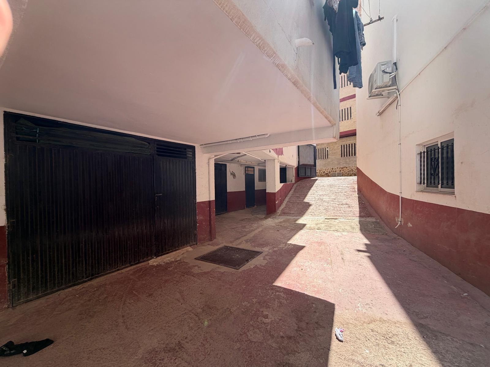 4 Bedroom Triplex House for Sale * Lo Pagan * 2nd line from the Beach / 20 meters away * Very Popular Location €165,000 *