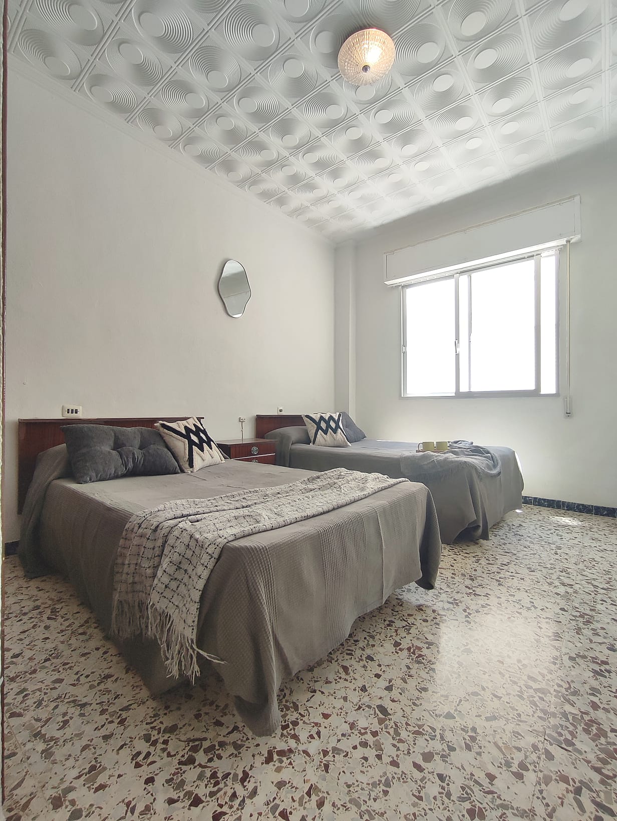 3 Bedroom / 2 Bathroom * Apartment only 150 meters from the beach * With Side views to the Beach * €131,995 *