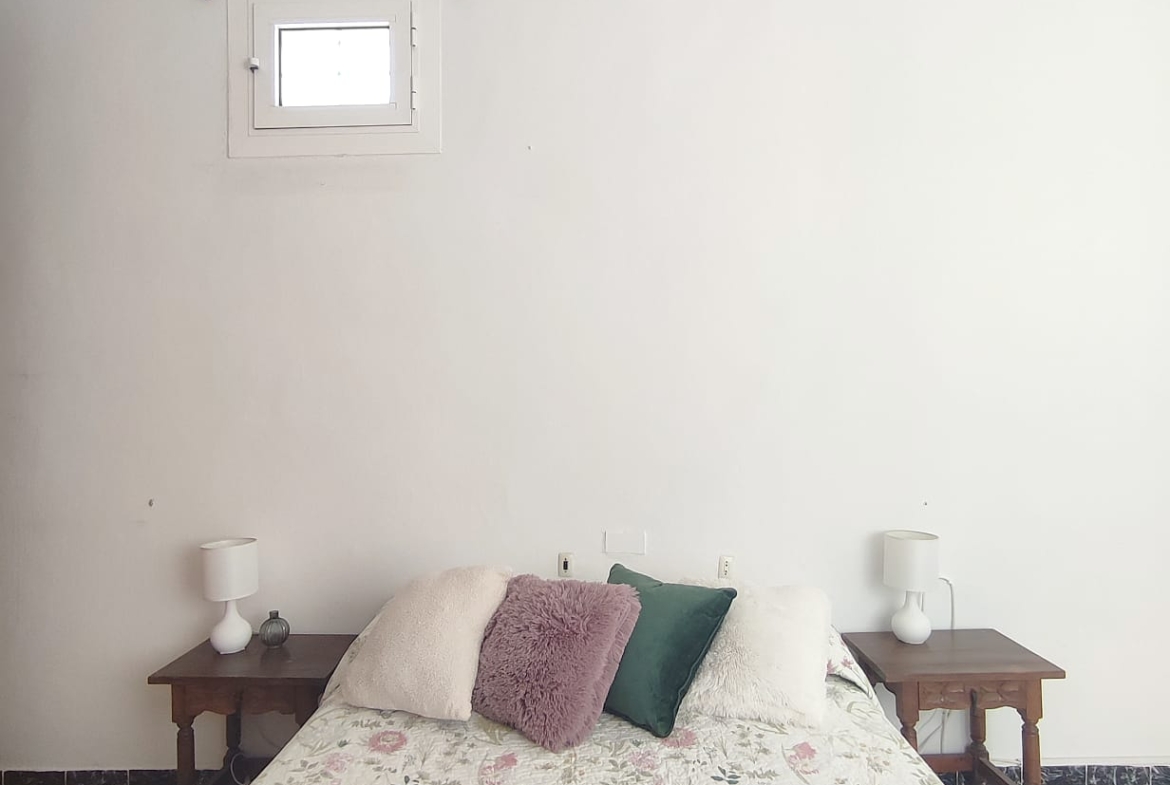3 Bedroom / 2 Bathroom * Apartment only 150 meters from the beach * With Side views to the Beach * €131,995 *