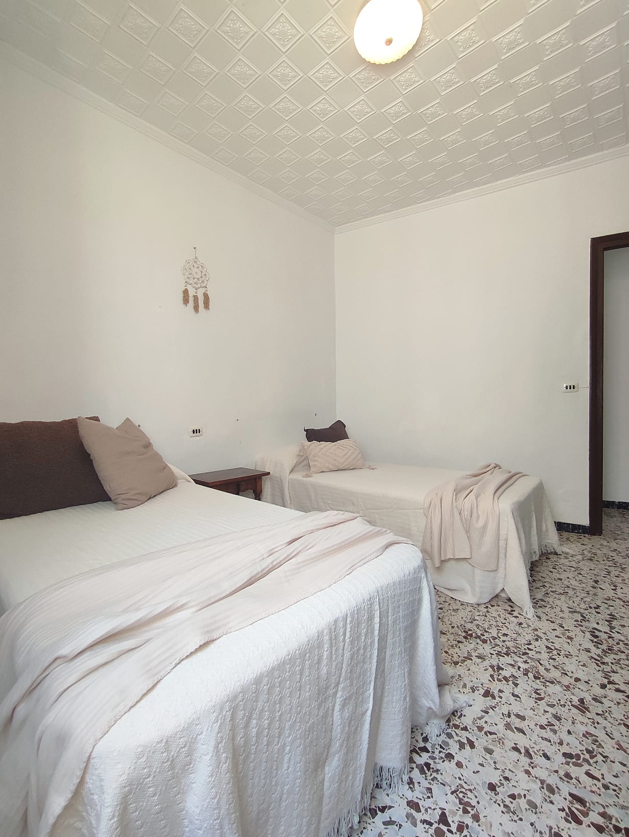 3 Bedroom / 2 Bathroom * Apartment only 150 meters from the beach * With Side views to the Beach * €131,995 *
