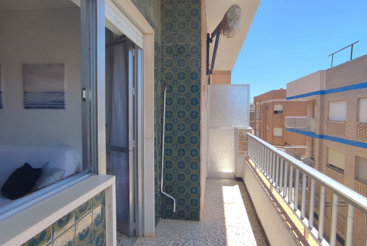 3 Bedroom / 2 Bathroom * Apartment only 150 meters from the beach * With Side views to the Beach * €131,995 *