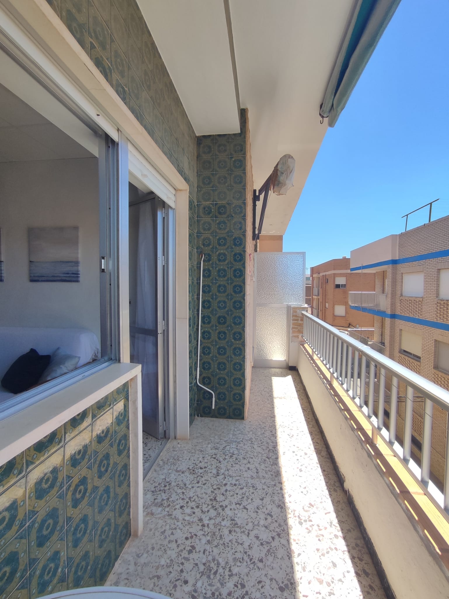 3 Bedroom / 2 Bathroom * Apartment only 150 meters from the beach * With Side views to the Beach * €131,995 *