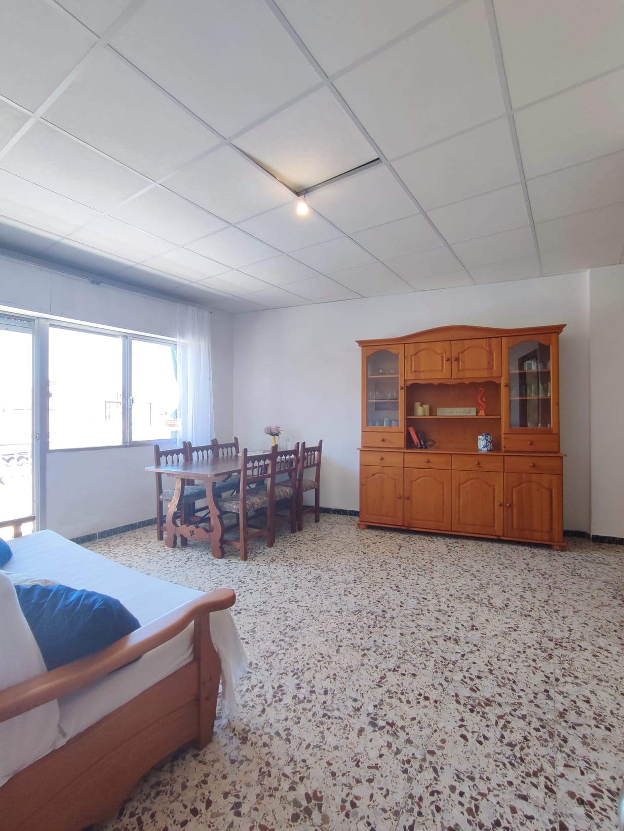 3 Bedroom / 2 Bathroom * Apartment only 150 meters from the beach * With Side views to the Beach * €131,995 *