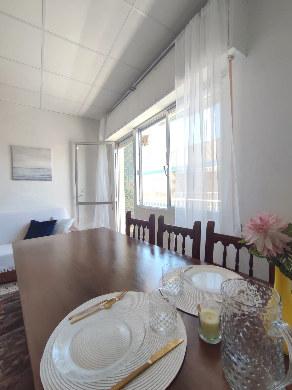 3 Bedroom / 2 Bathroom * Apartment only 150 meters from the beach * With Side views to the Beach * €131,995 *