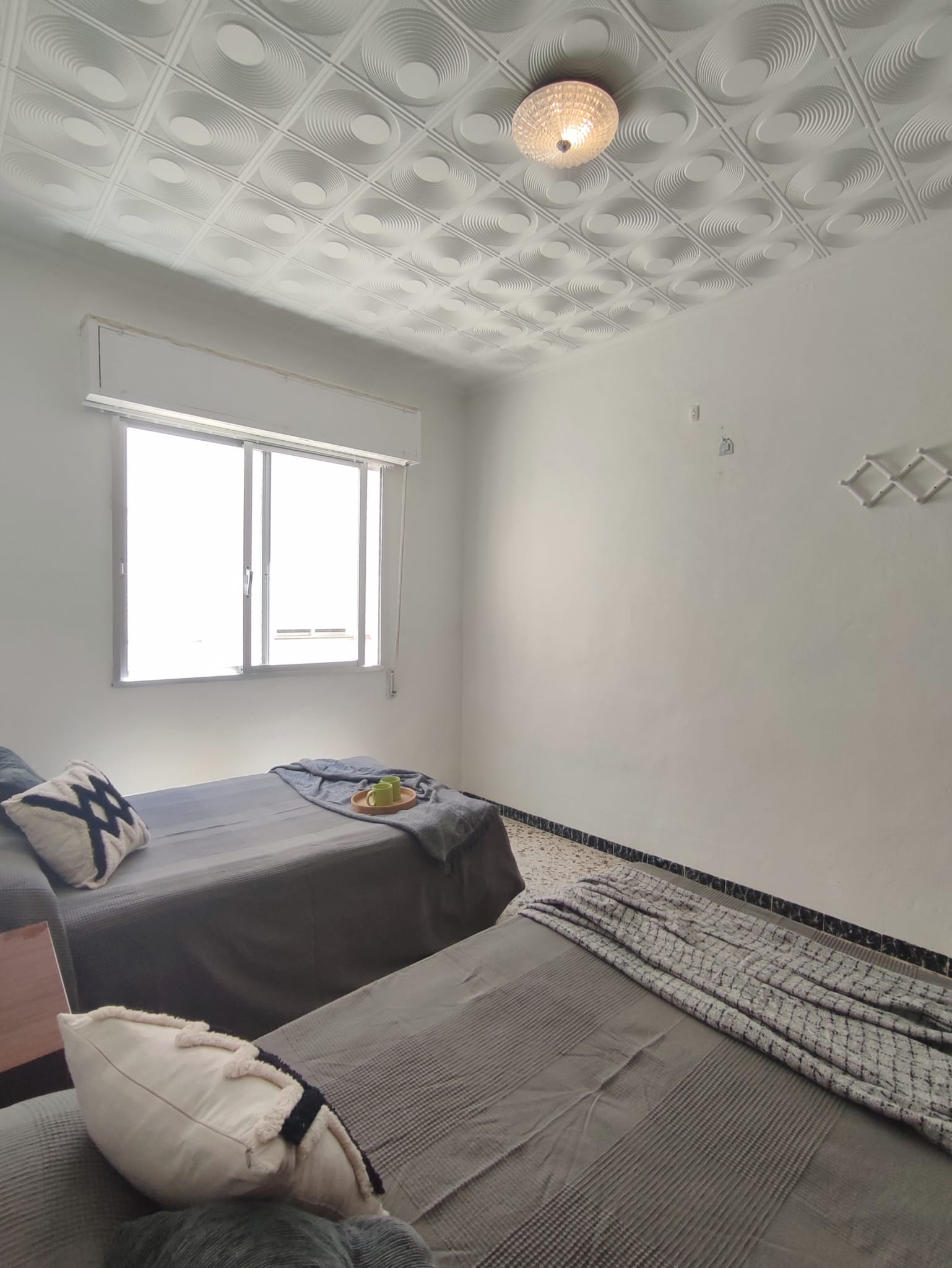 3 Bedroom / 2 Bathroom * Apartment only 150 meters from the beach * With Side views to the Beach * €131,995 *