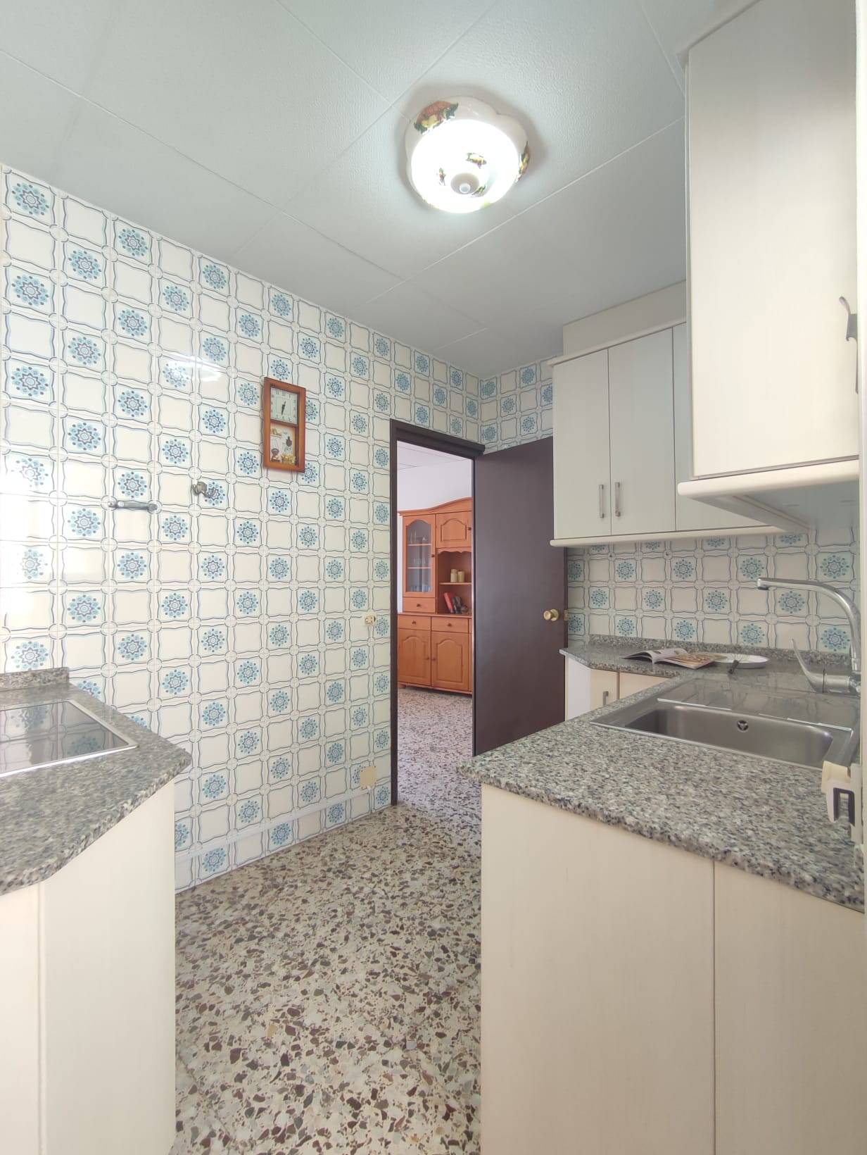 3 Bedroom / 2 Bathroom * Apartment only 150 meters from the beach * With Side views to the Beach * €131,995 *