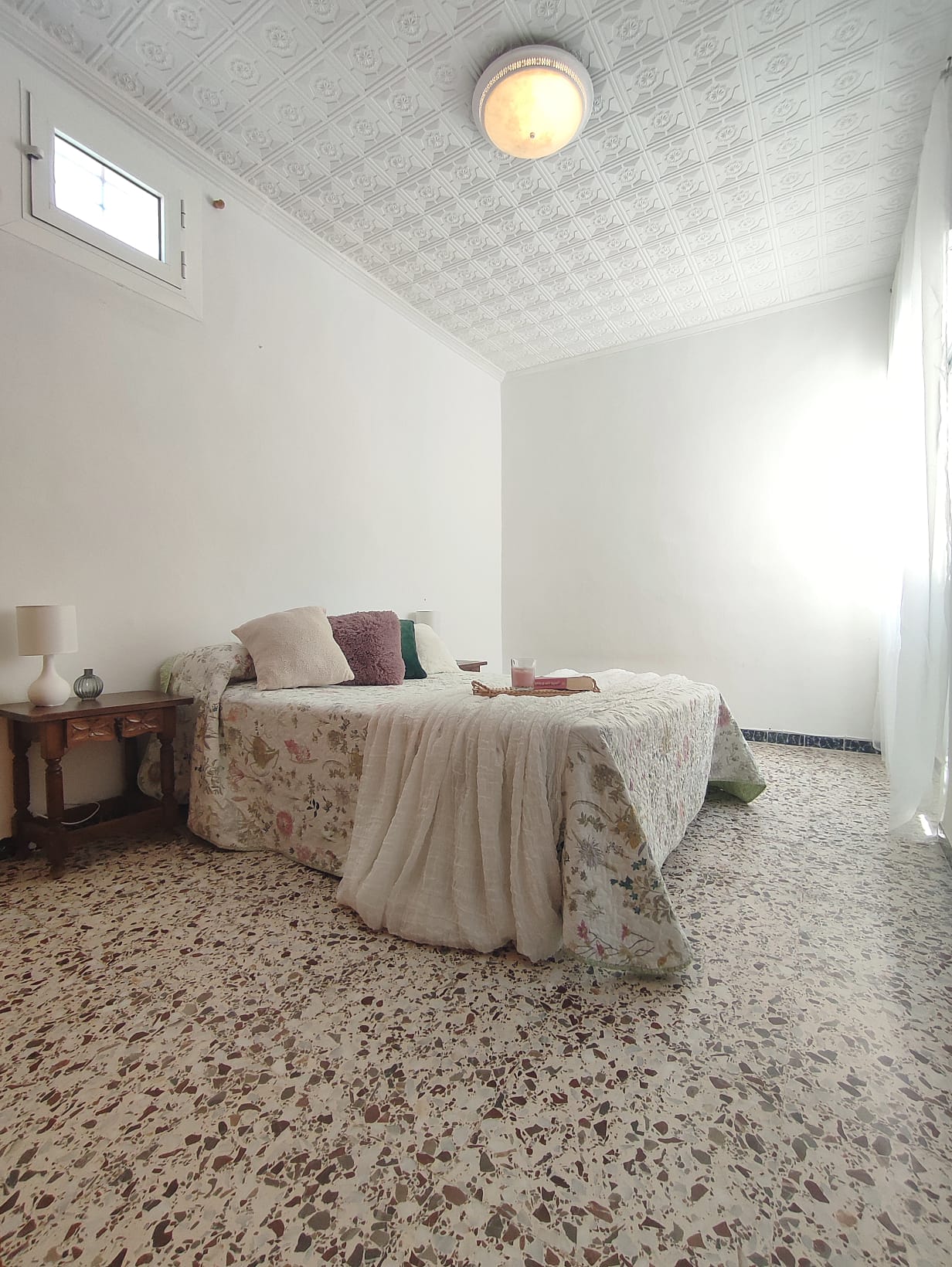 3 Bedroom / 2 Bathroom * Apartment only 150 meters from the beach * With Side views to the Beach * €131,995 *