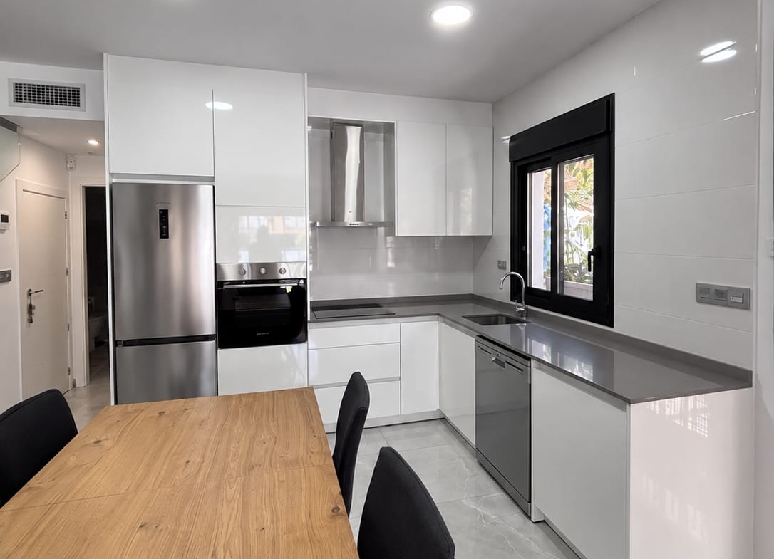 Modern Detached Villa * With Private Pool * Located in Excellent location * San Pedro del Pinatar * Built 2024 * Only €380,000 * 3 Bedrooms / 2 Bathrooms *