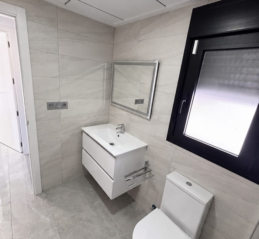 Modern Detached Villa * With Private Pool * Located in Excellent location * San Pedro del Pinatar * Built 2024 * Only €380,000 * 3 Bedrooms / 2 Bathrooms *
