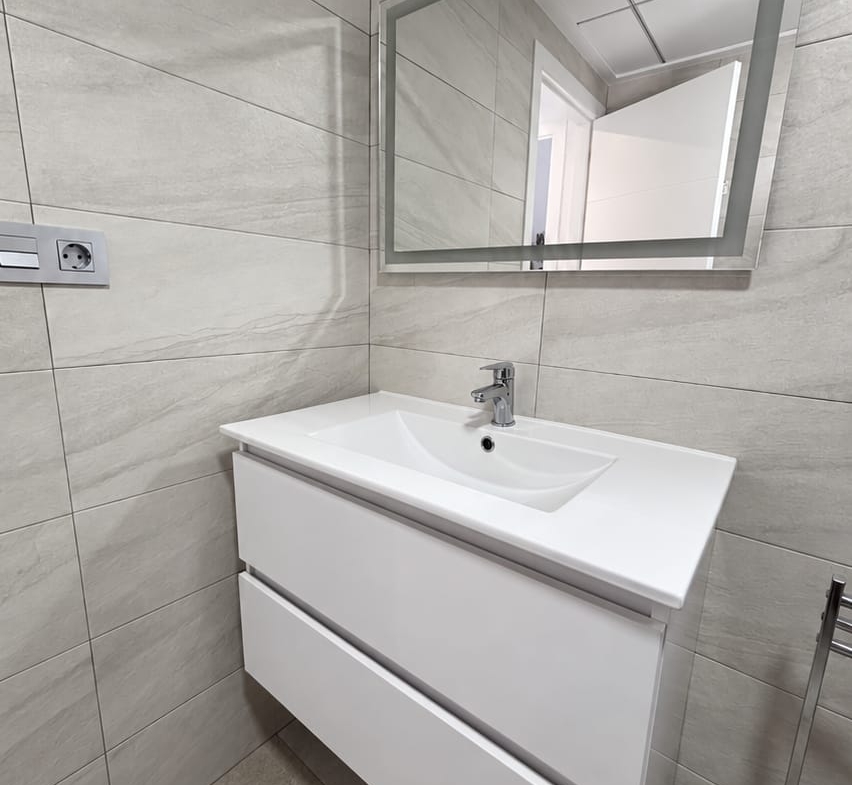 Modern Detached Villa * With Private Pool * Located in Excellent location * San Pedro del Pinatar * Built 2024 * Only €380,000 * 3 Bedrooms / 2 Bathrooms *