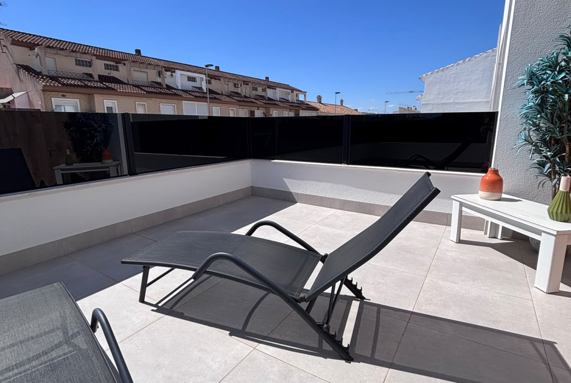 Modern Detached Villa * With Private Pool * Located in Excellent location * San Pedro del Pinatar * Built 2024 * Only €380,000 * 3 Bedrooms / 2 Bathrooms *