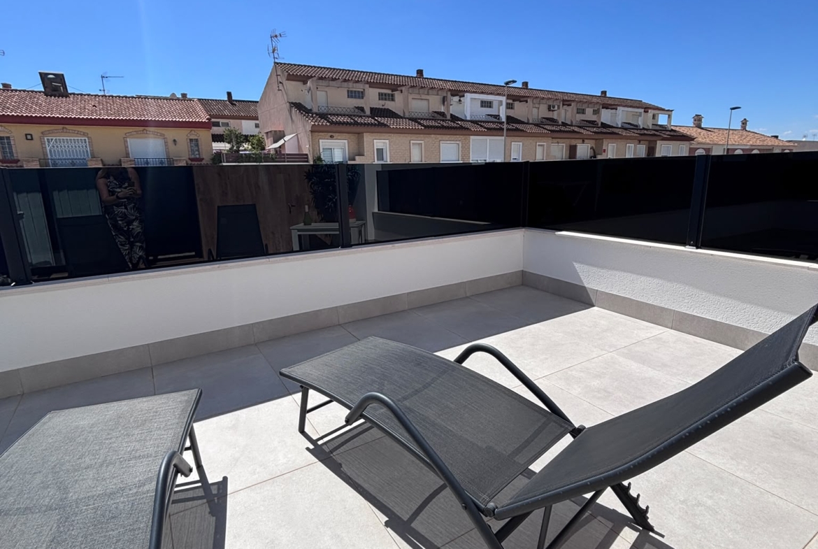 Modern Detached Villa * With Private Pool * Located in Excellent location * San Pedro del Pinatar * Built 2024 * Only €380,000 * 3 Bedrooms / 2 Bathrooms *
