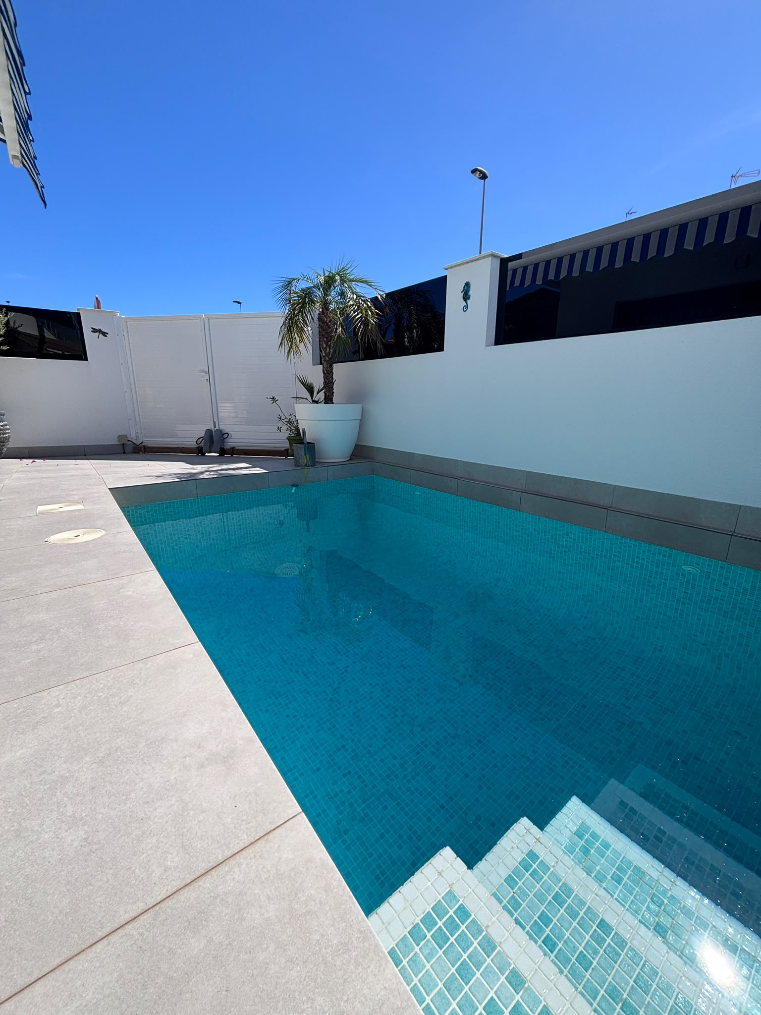 Modern Detached Villa * With Private Pool * Located in Excellent location * San Pedro del Pinatar * Built 2024 * Only €380,000 * 3 Bedrooms / 2 Bathrooms *