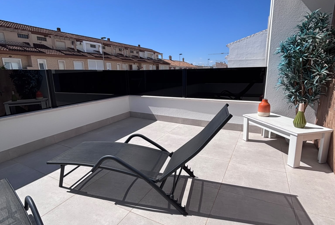 Modern Detached Villa * With Private Pool * Located in Excellent location * San Pedro del Pinatar * Built 2024 * Only €380,000 * 3 Bedrooms / 2 Bathrooms *