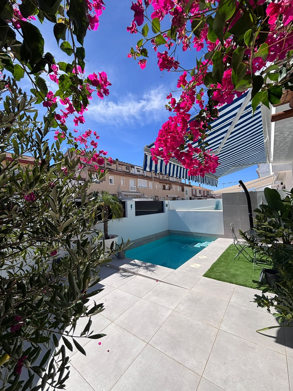 Modern Detached Villa * With Private Pool * Located in Excellent location * San Pedro del Pinatar * Built 2024 * Only €380,000 * 3 Bedrooms / 2 Bathrooms *