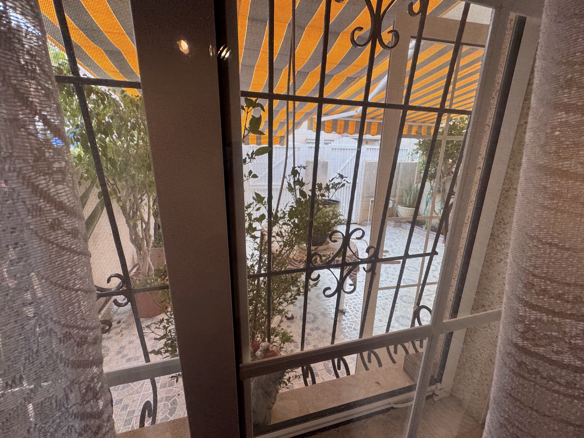 Just on the Market ***Fabulous Condition * 3 Bedroom / 2 Bathroom * One level house with Separate Annexe Upstairs with Double Bedroom * Large Storeroom & Large Solarium * The Price also includes a Separate Private * Double Underground Parking & Storage Room * €199,995 *