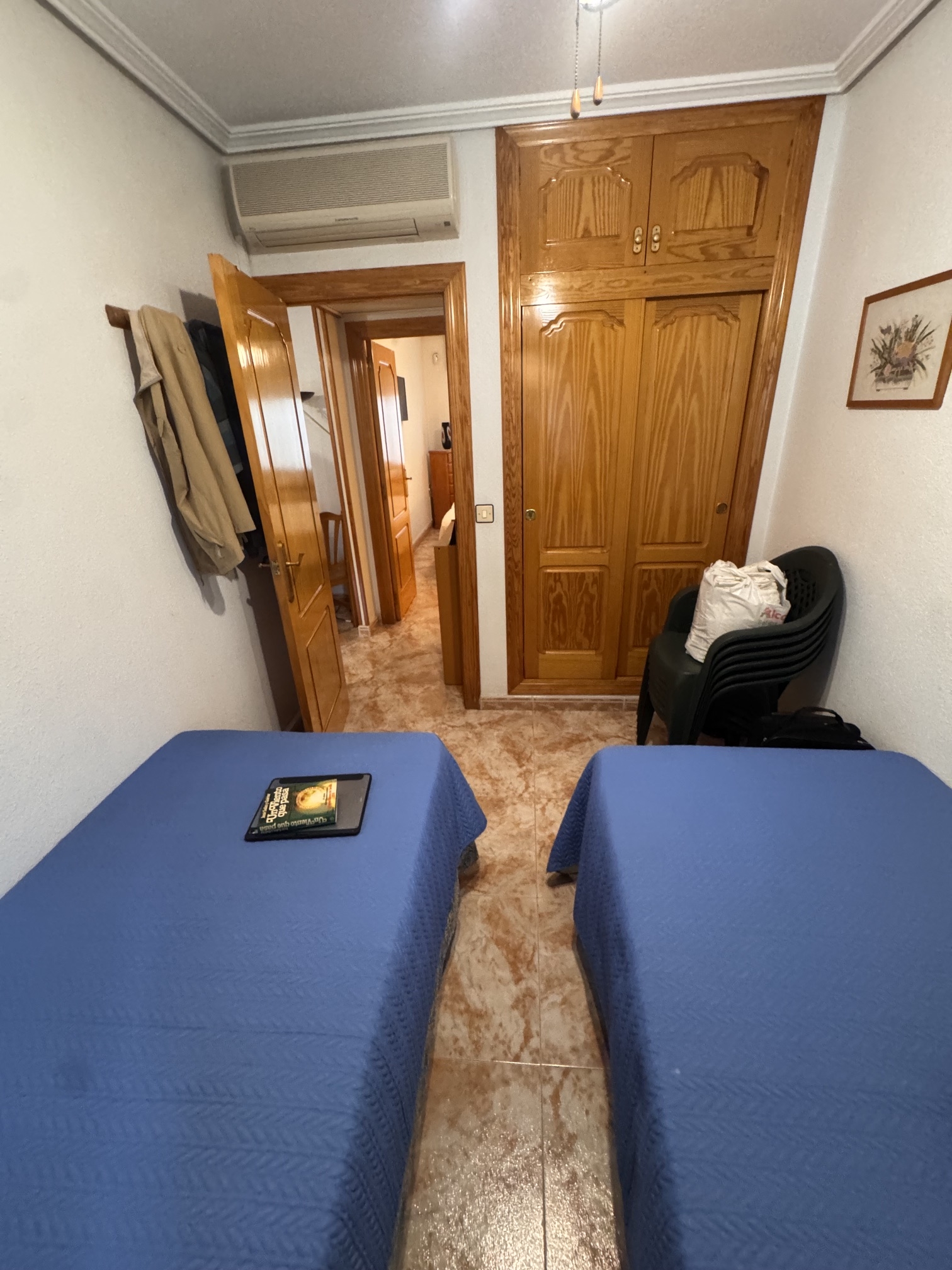 Just on the Market ***Fabulous Condition * 3 Bedroom / 2 Bathroom * One level house with Separate Annexe Upstairs with Double Bedroom * Large Storeroom & Large Solarium * The Price also includes a Separate Private * Double Underground Parking & Storage Room * €199,995 *