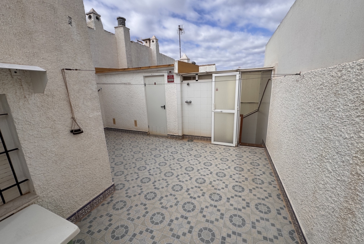 Just on the Market ***Fabulous Condition * 3 Bedroom / 2 Bathroom * One level house with Separate Annexe Upstairs with Double Bedroom * Large Storeroom & Large Solarium * The Price also includes a Separate Private * Double Underground Parking & Storage Room * €199,995 *