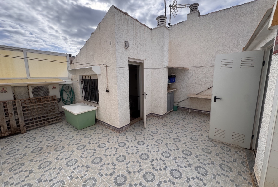 Just on the Market ***Fabulous Condition * 3 Bedroom / 2 Bathroom * One level house with Separate Annexe Upstairs with Double Bedroom * Large Storeroom & Large Solarium * The Price also includes a Separate Private * Double Underground Parking & Storage Room * €199,995 *