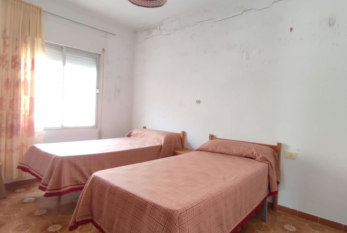 First Floor Apartment / Bungalow for sale * Lo Pagan * Close to Amenities and only 300 Meyers from the beach €105,000*