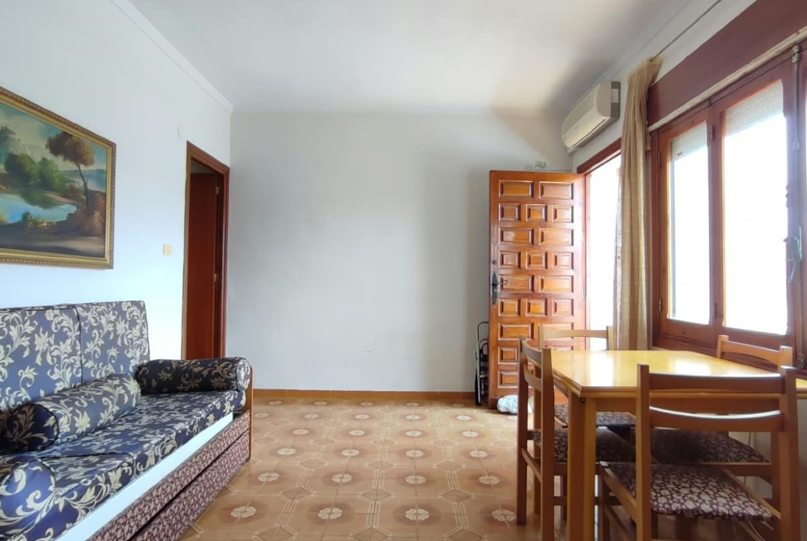 First Floor Apartment / Bungalow for sale * Lo Pagan * Close to Amenities and only 300 Meyers from the beach €105,000*