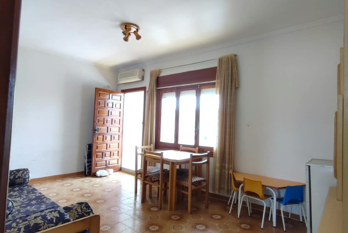 First Floor Apartment / Bungalow for sale * Lo Pagan * Close to Amenities and only 300 Meyers from the beach €105,000*